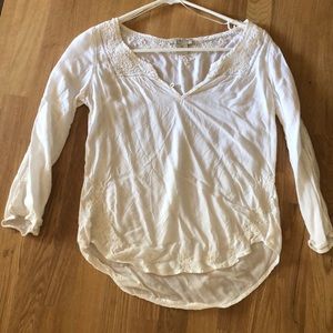 Peasant style high-lo top
